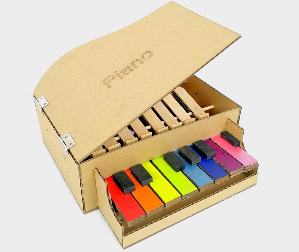 dan-piano-bang-bia-carton-h5