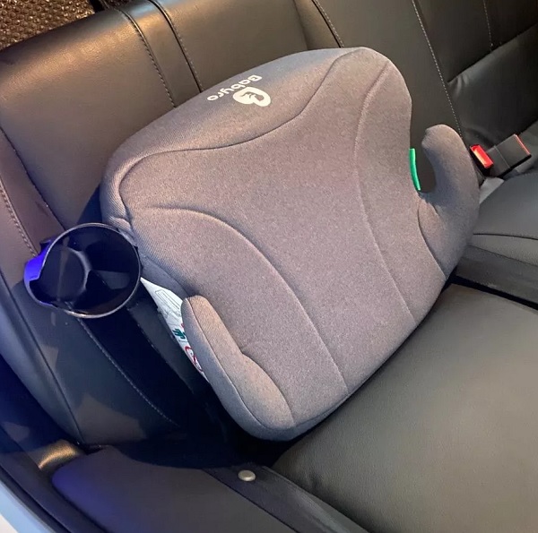 dem-nang-ghe-o-to-cho-tre-em-babyro-booster-h9