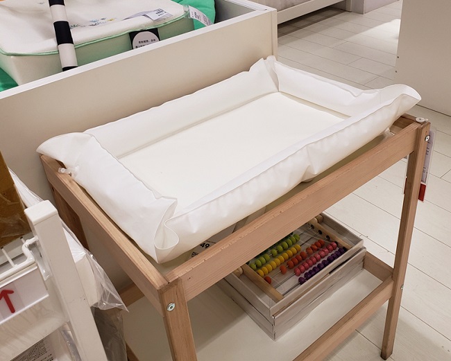 dem-thay-ta-cho-be-hoi-skotsam-ikea-h10