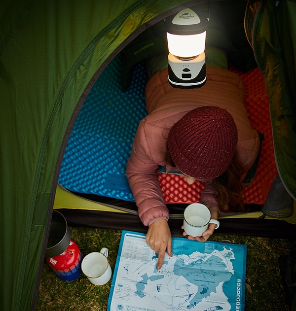 den-cam-trai-kiem-sac-du-phong-Naturehike-NH19Y002-B-3