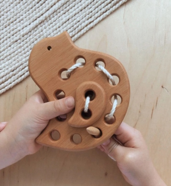 do-choi-Montessori-cai-nut-may-cuc-7