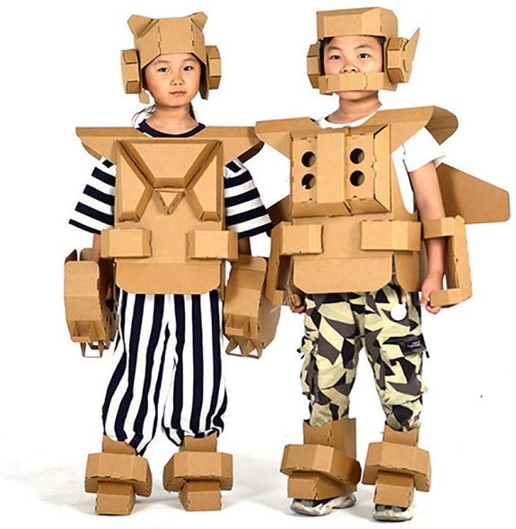 do-choi-ao-giap-robot-cho-be-bang-bia-carton-h6