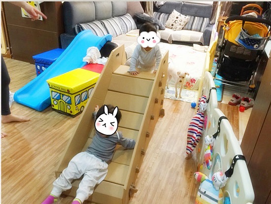 do-choi-cau-truot-cho-be-bang-bia-carton-chi-tiet-h3