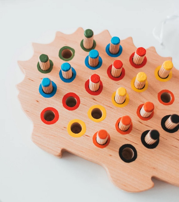 do-choi-go-con-Montessori-5
