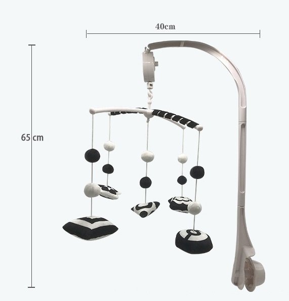 do-choi-treo-noi-trang-den-cho-be-so-sinh-h5