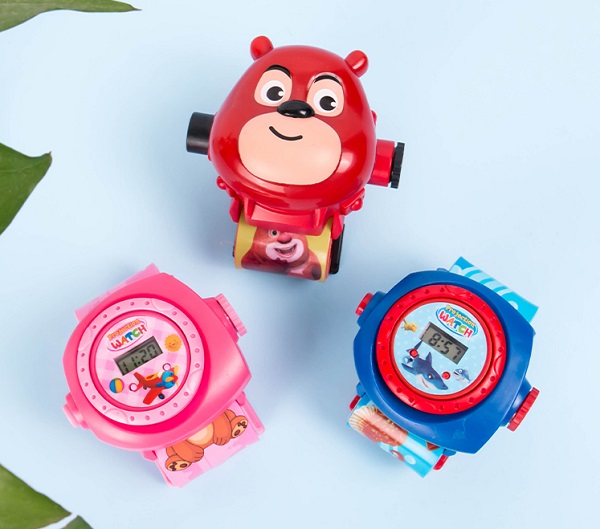 dong-ho-chieu-hinh-3d-con-gau-h8