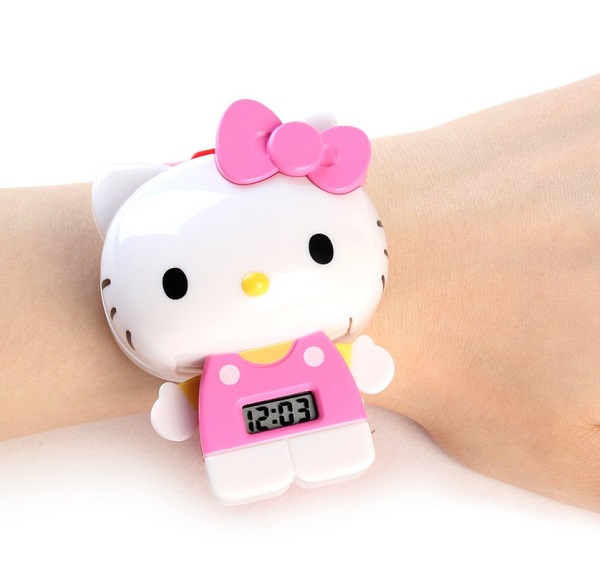dong-ho-do-choi-hello-kitty-h7
