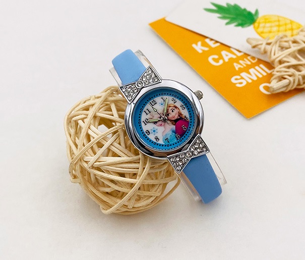 dong-ho-elsa-anna-h6