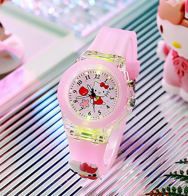 dong-ho-phat-sang-hello-kitty-h6