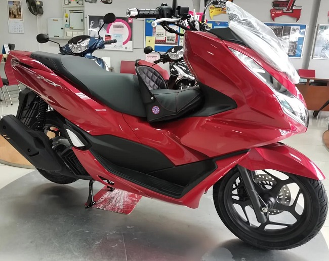ghe-dem-ngoi-xe-may-cho-be-xe-pcx-h5