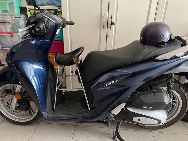 ghe-don-nhua-ngoi-xe-may-sh-mode-sh-125i-sh-150i-sh-350i-h5