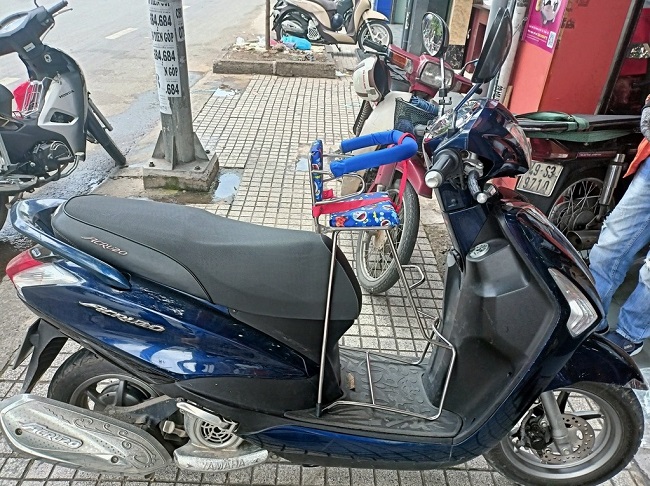 ghe-inox-ngoi-xe-may-acruzo-cho-be-h5