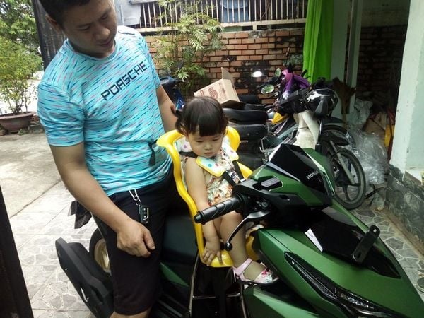 ghe-ngoi-xe-may-beesmart-cho-xe-vario-h7