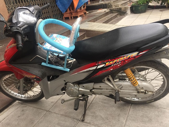 ghe-ngoi-xe-may-cho-be-xe-wave-110-h5