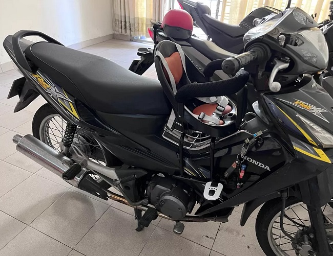 ghe-ngoi-xe-may-so-lap-truoc-da-nang-tt10-h6