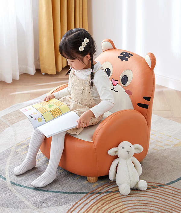 ghe-sofa-ngoi-doc-sach-tre-em-hinh-thu-h5