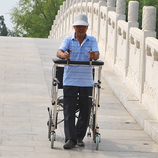 ghe-tap-di-nguoi-gia-da-nang-h6