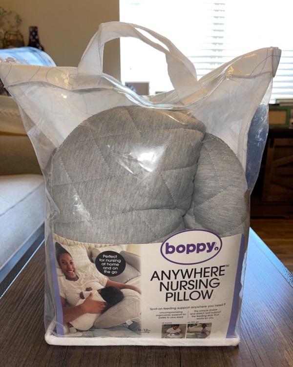 goi-cho-con-bu-Boppy-Anywhere-6