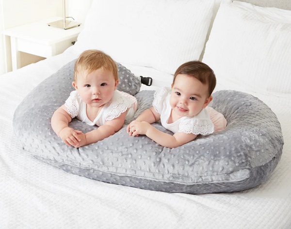 goi-chong-trao-nguoc-sinh-doi-twin-z-pillow-h6