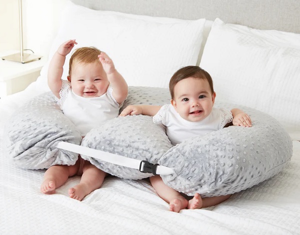 goi-chong-trao-nguoc-sinh-doi-twin-z-pillow-h7