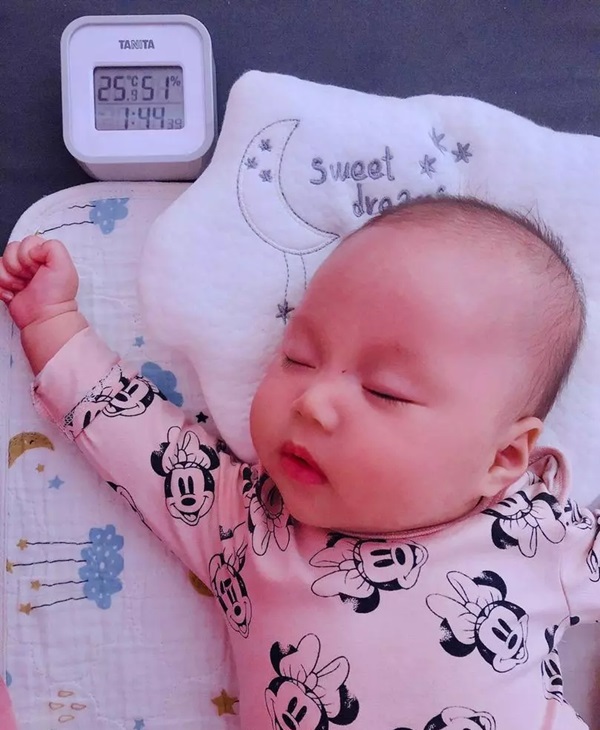 goi-lom-chong-meo-dau-bebe-confort-so-sinh-9.1