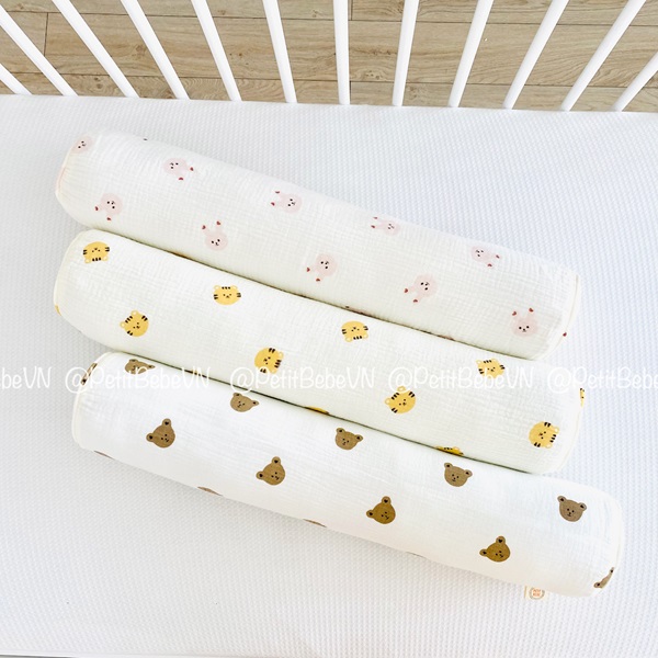 goi-om-chan-tre-so-sinh-Petit-Soleil-7