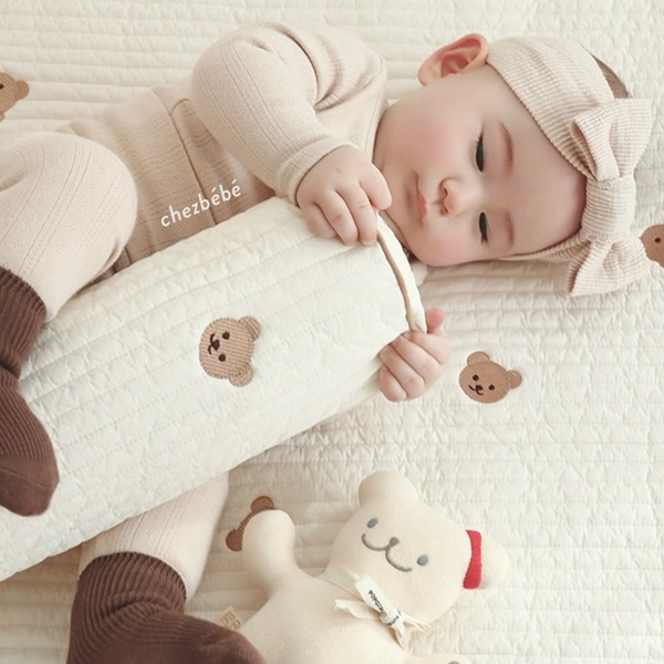 goi-om-cho-be-so-sinh-Chezbebe-han-quoc-6