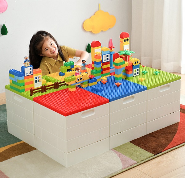 họp-dung-lego-co-lon