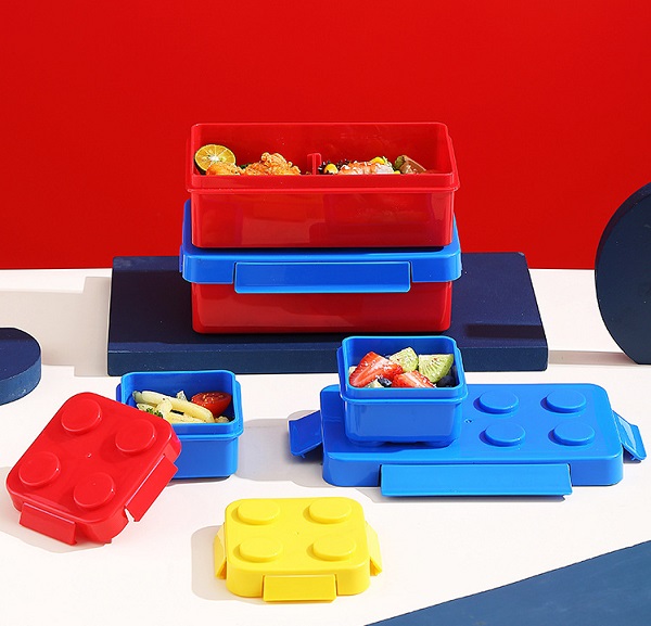 hop-dung-com-cho-be-di-hoc-lego-h8