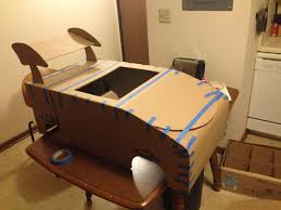 huong-dan-cach-lam-o-to-cho-be-bang-vo-hop-carton