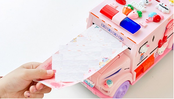 ket-sat-mini-do-choi-hinh-xe-o-to-canh-sat-hello-kitty-chi-tiet-h5