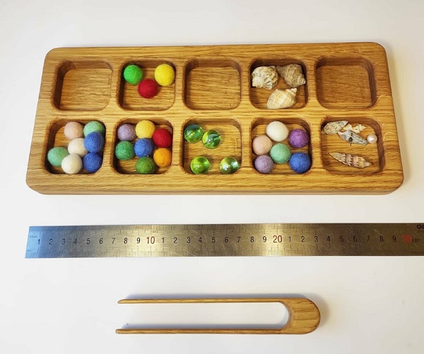 khay-phan-loai-do-choi-Montessori-12