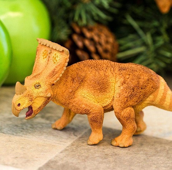 khung-long-vagaceratops-h6