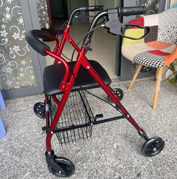 khung-tap-di-co-ghe-ngoi-lucass-w14-h5