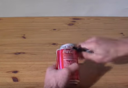 lam-xe-tai-xe-container-bang-lon-bia-lon-coca