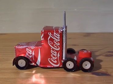lam-xe-tai-xe-container-bang-lon-bia-lon-coca