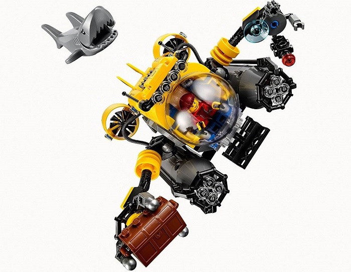 lego-tau-ngam-bien-sau-h8