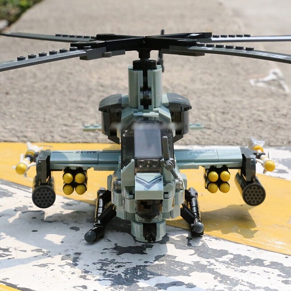 lego-truc-thang-chien-dau-us-ah-1z-h5