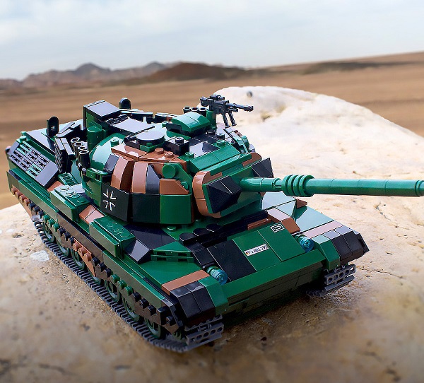 lego-xe-tang-leopard-1-h10