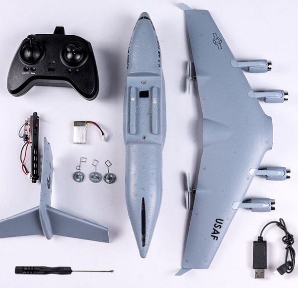 may-bay-dieu-khien-tu-xa-boeing-c-17-h8