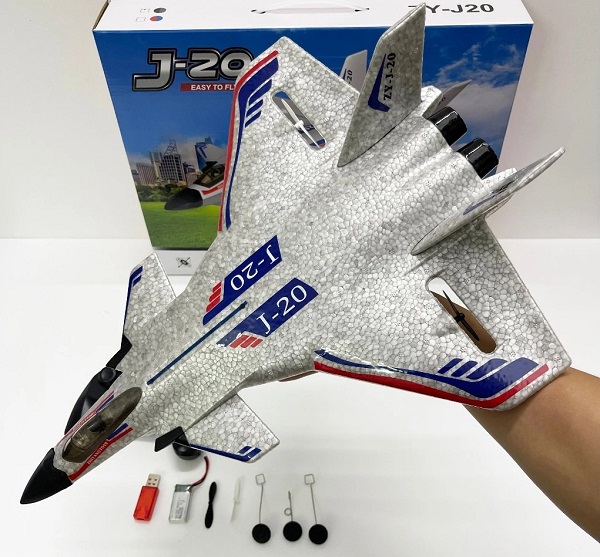 may-bay-dieu-khien-tu-xa-chien-dau-j-20-h6