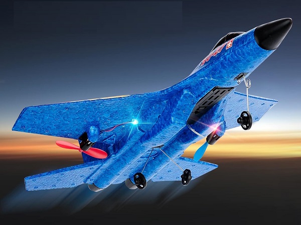 may-bay-dieu-khien-tu-xa-su-27-h6