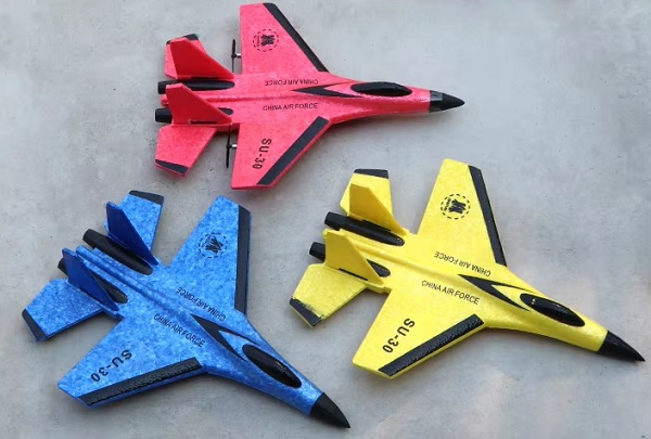 may-bay-dieu-khien-tu-xa-su-30-h5