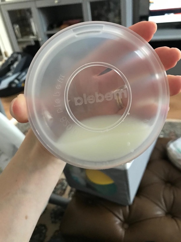 mieng-lot-hung-sua-silicon-Medela