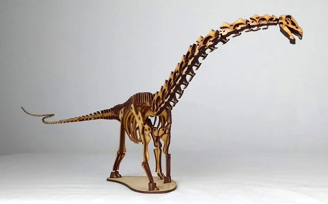 mo-hinh-khung-long-co-dai-go-diplodocus-h6