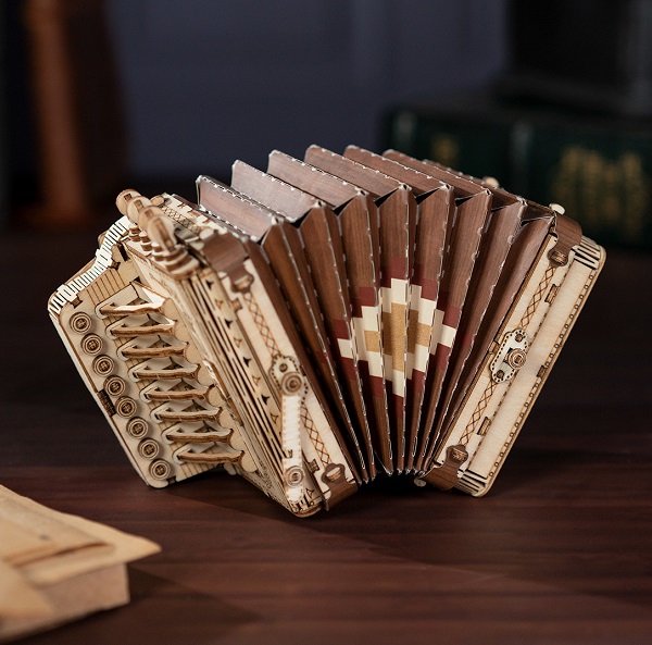 mo-hinh-lap-rap-go-3d-dan-accordion-h5