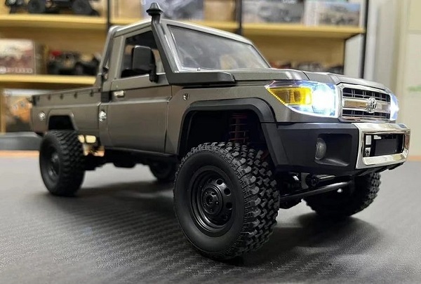 o-to-ban-tai-dieu-khien-tu-xa-rc-h6