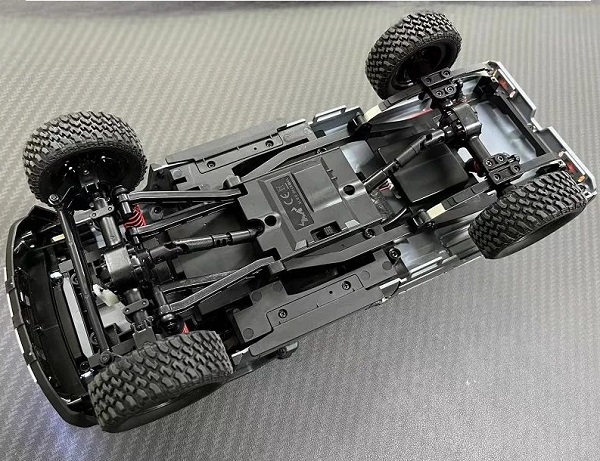 o-to-ban-tai-dieu-khien-tu-xa-rc-h9