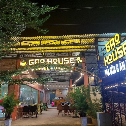 quan-ca-phe-Gạo-House-co-khu-vui-choi-tre-em-o-quang-ngai
