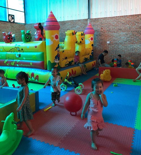 quan-cafe-OLALA-Kids-co-khu-vui-choi-cho-be-o-quang-ngai-1